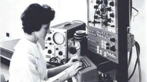 Portrait de Frances Allen, première femme prix Turing
