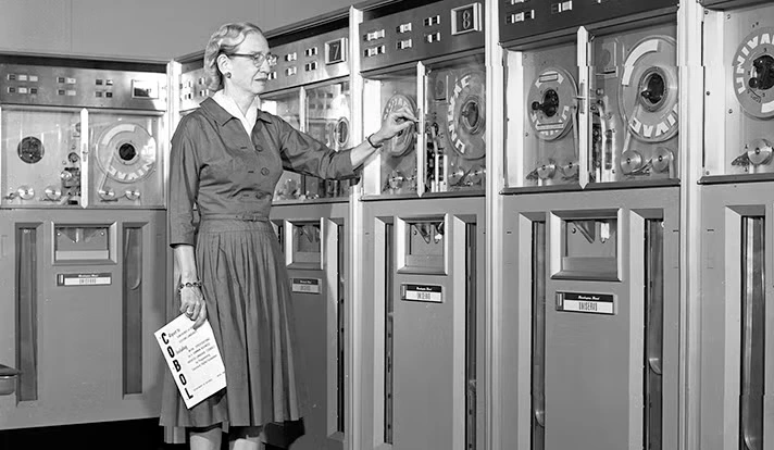 Portrait de Grace Hopper, pionnière de la programmation