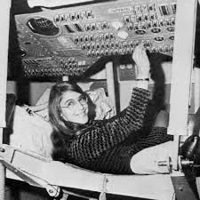 Portrait de Margaret Hamilton, pionnière du software engineering